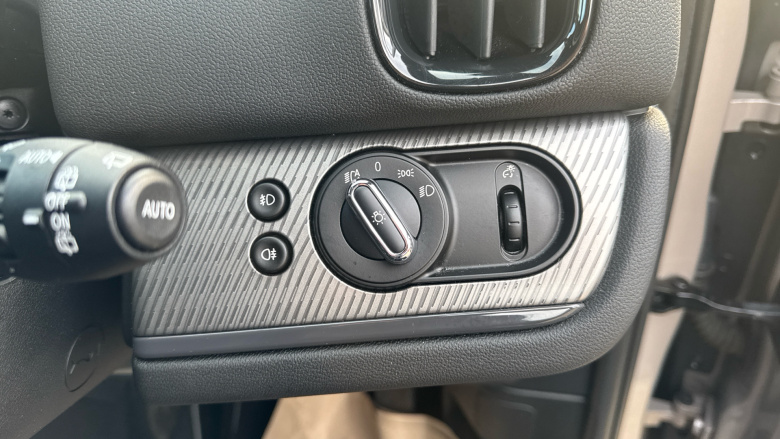 MINI Countryman 1.5 Cooper Exclusive 5dr Auto [Comfort Pack] Petrol Hatchback